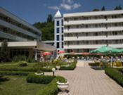 Hotel Oasis 3* 28 EUR all inclusive Localizare: este situat in centrul statiunii in imediata
