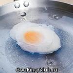 scurs rapid de exemplu, se sparge vîrful sau se sparge oul şi se toarnă întrun vas şi se ţine în stare de gătinţă. 3.