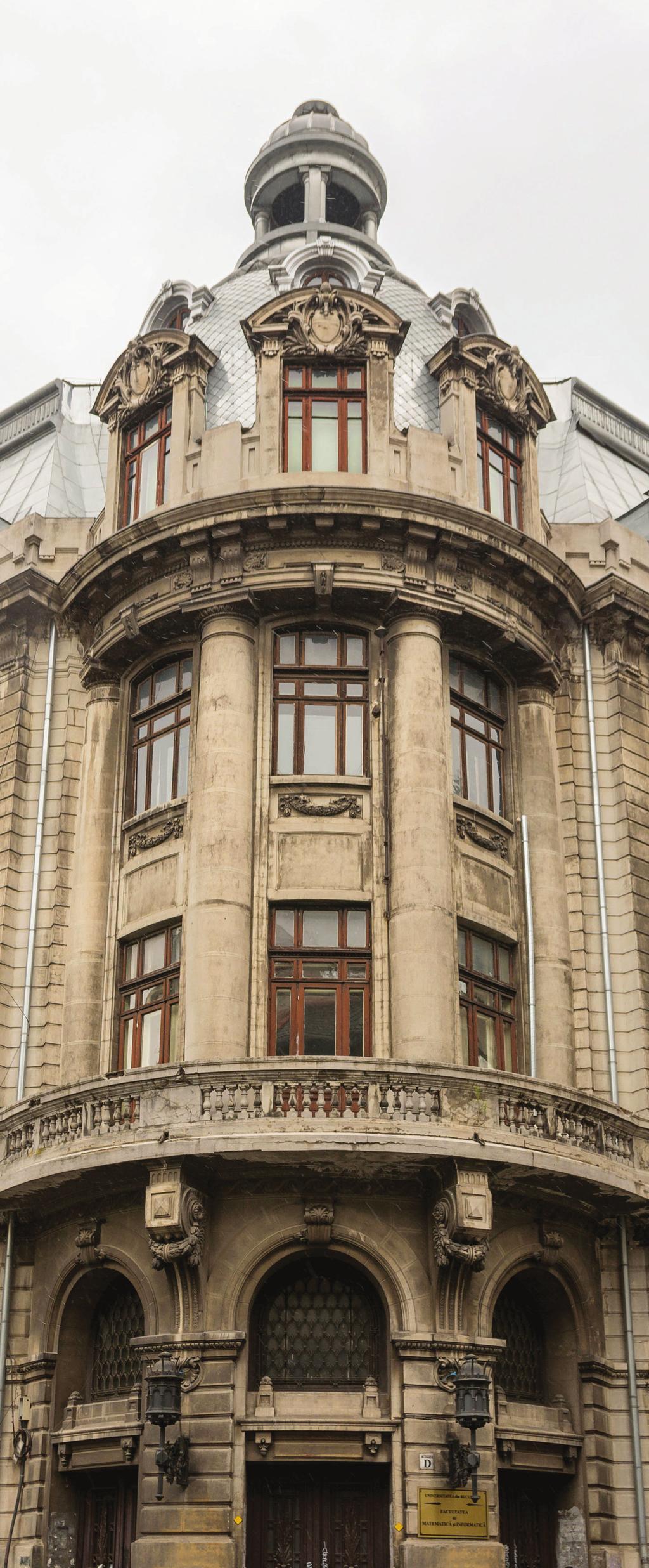 DESPRE Fondată în 1864, Universitatea din Bucureşti este, după cea din Iaşi, a doua ca vechime din ţară.