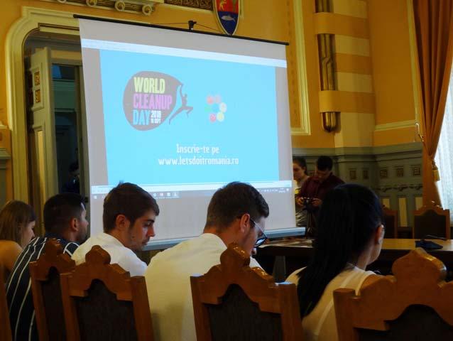 este cea mai mare miºcare socialã din România - pânã acum, peste 1 400 000 de voluntari au participat la evenimentele Let s Do It, Romania!