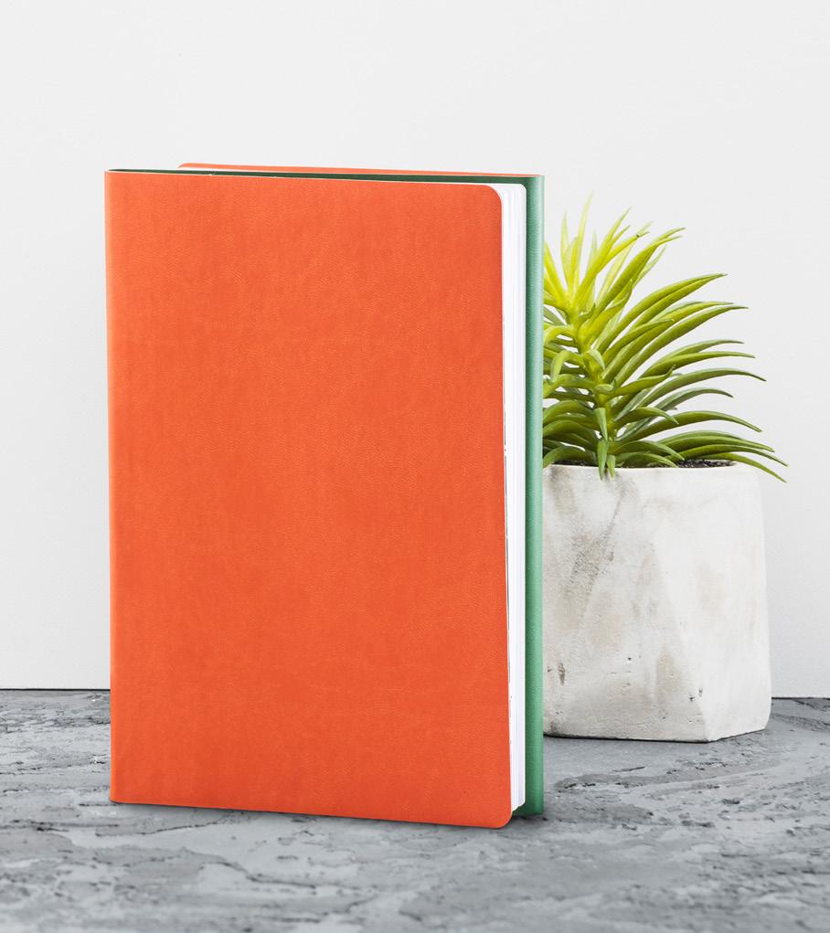 Notes twin Twin Notebook Double notebook, A5 format with flexible double-faced ecological leather, thermosensitive, in 2 colors. Half of the notebook has a lined files and the other math files.