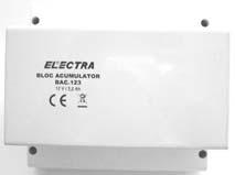 Este prevăzută cu circuit încărcare acumulator şi cu un LED-S1 bicolor care aprins VERDE semnalizează existenţa tensiunilor în instalaţie.