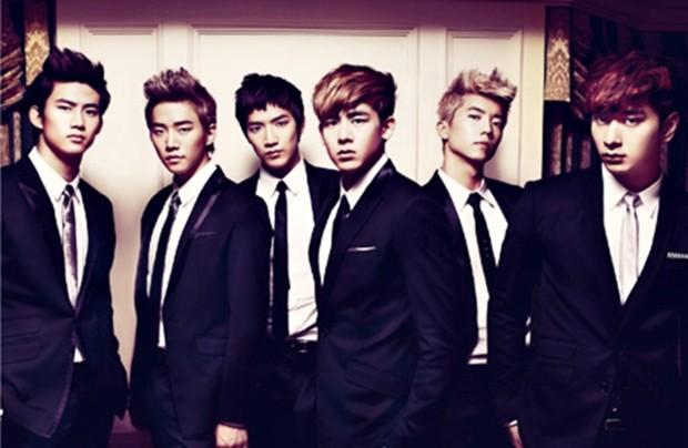 De la cei mai sexy, la arti?ti: evolu?ia trupei 2PM Membrii trupei k-pop de b?ie?i 2PM au pozat pentru o?edin?? foto promo?ional? pentru una din cele mai recente lans?ri,?