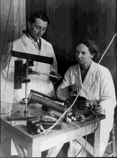 Marie Curie (Polonia, afiliata Franta) -1911 Irene Joliot-Curie (Franța) 1935 Irene Joliot-Curie - pentru descoperirea radioactivității artificiale si recunoașterea meritelor aduse în sintetizarea