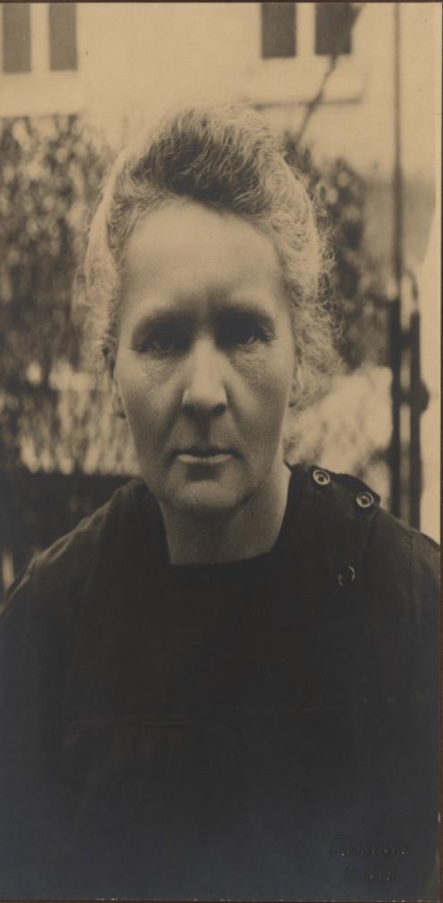 Marie Curie (Polonia, afiliata Franța) -1903 Pentru recunoașterea serviciilor extraordinare