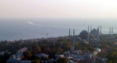 Istanbul (tr. Istanbul, Byzantium,Constantinopole) Date tehnice: alcatuit din 39 districte intinse pe 1.800 km² populatie: 13 mil.