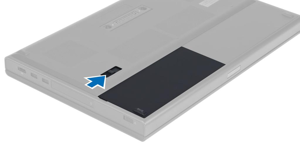 Instalarea cardului ExpressCard 1. Introduceţi cardul ExpressCard în slotul corespunzător până când se fixează cu clic în poziţie. 2.