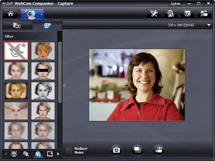 Aplicarea efectelor la un material video sau la o fotografie Multe caracteristici ale ArcSoft Magic-i Visual Effects sunt integrate în ArcSoft WebCam Companion, astfel încât puteţi continua să vă