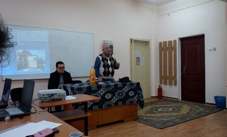 TEHNICĂ, INOVAŢIE ŞI CREATIVITATE ÎN CONTEXTUL PROTECŢIEI MEDIULUI - masă rotundă la nivel județean - Cadrele didactice de la Colegiul Ștefan Odobleja Craiova au organizat vineri, 12 decembrie 2014,