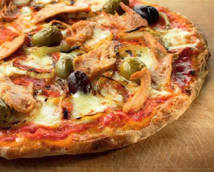 PIZZA Pizza Prosciutto & Funghi Blat pizza, sos roșii, mozzarella, șuncă, ciuperci 530 g 20 lei Pizza Dellacasa Blat pizza, sos roșii, mozzarella, șuncă, salam, ciuperci, ardei gras, măsline 560 g 24