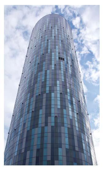 6.3. REFERINŢE ROMÂNIA SKYTOWER + OFFICE, Bucureşti Beneficiar: Raiffeisen Evolution complet inclusiv curent scăzut Trăsături cea mai înaltă clădire din România principale: Turn: 38 etaje, aprox. 75.