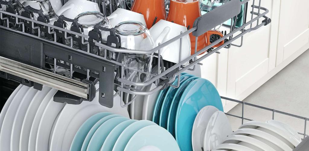 Mașini de spălat vase O mașină de spălat vase este mai eficientă în privința consumului de apă și de energie decât spălatul vaselor manual, fiind și mai igienică.