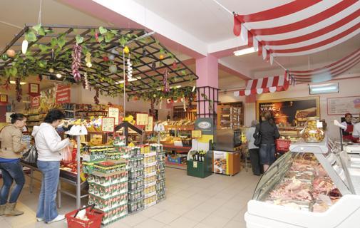 Ce așteptări au retailerii independenți de la vară 17 Jun 2016 de Alina Dragomir [1] Sezonul cald reprezintă o perioadă propice pentru majorarea vânzărilor comercianților și, pentru a se asigura