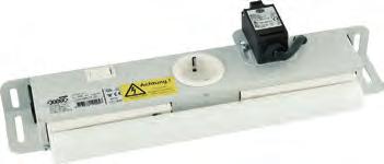 Un conector suplimentar ST 17/2 permite activarea lămpii printr-un comutator de uşă. Putere: Priză standard:120/230 V/ 50/60 Hz / 16 A Schuko.