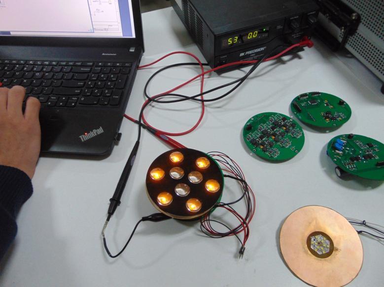 Modul LED cu lumina ROȘU Instalația de experimentare Rezultate obțimute la testarea fotometrică a modulelor semafor de diferite culori sunt indicate în tabelul de mai jos: No Culoare Unghi radiație