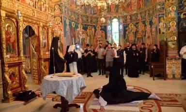 biserica nouă a Mănătirii Antim va fi sfinţită de Preafericitul Părinte Daniel, Patriarhul României, şi de mai mulţi membri ai Sfântului Sinod al Bisericii Ortodoxe Române.