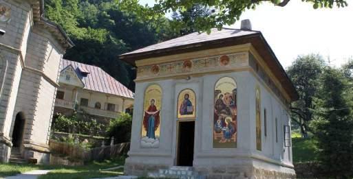 Biserică și Societate Mănăstirea Stânișoara și-a cinstit ocrotitorul: Sfântul Prooroc Ioan Botezătorul Mănăstirea Stânișoara a îmbrăcat haină de sărbătoare vineri, 24 iunie, cu prilejul hramului