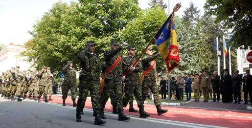 Biserică și Societate Monumentul în cinstea Armatei Române din toate timpurile, sfinţit la Râmnic Cu prilejul Zilei Independenţei de Stat a României, comemorării sfârșitului celui de-al Doilea Război