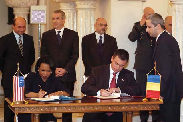 Intervalul 2005 2008 a marcat ºi o dezvoltare semnificativã a dimensiunii economice a Parteneriatului strategic bilateral, schimburile comerciale ºi investiþiile americane în România înregistrând