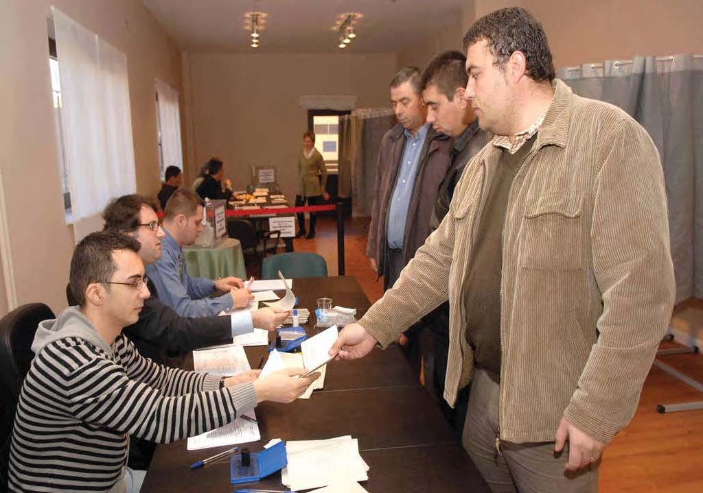 pãrãsit Libanul individual, prin Siria, ºi o parte dintre ei a fost preluatã de cele trei convoaie organizate de autoritãþile române.