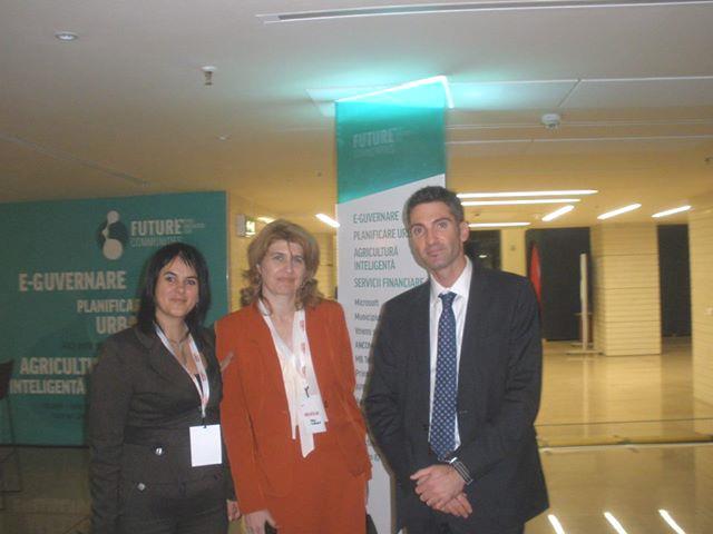 La Conferința Future Libraries, alături de domnul Paul-Andre Baran, director Biblionet România și de doamna Mihaela Radu, director al Bibliotecii Județene N.