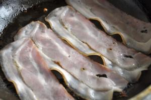 curcan) rumenim usor bacon-ul, dupa
