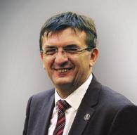 AUDITUL PUBLIC ÎN UNIUNEA EUROPEANĂ 117 INFORMAȚII GENERALE ORGANIZARE CONDUCERE PREȘEDINTE Dr. László Domokos a fost numit la 5 iulie 2010.