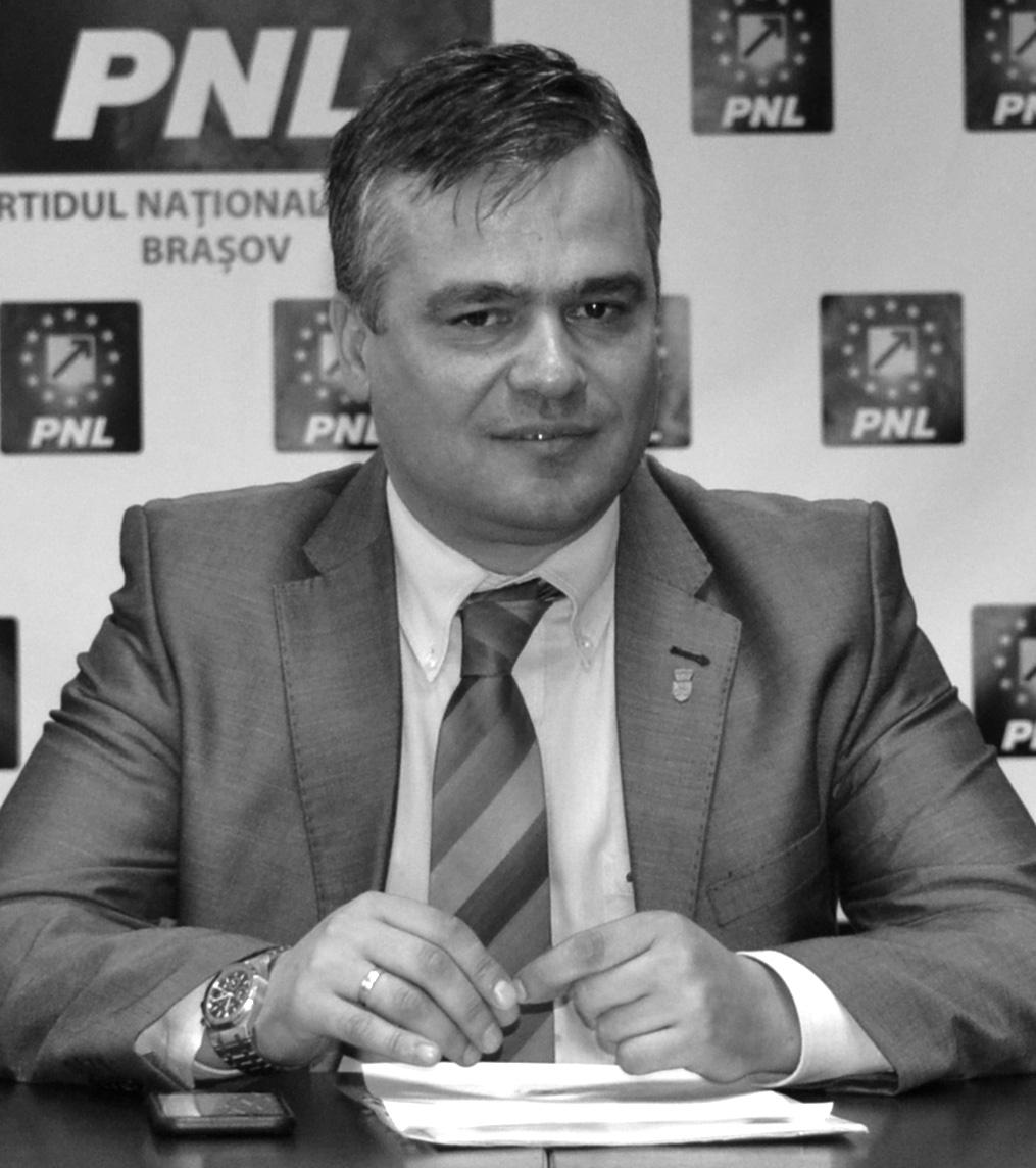 Aprilie 2017 Pagina 2 Pentru mine, Râșnovul este și va fi mereu «acasă», locul în care îmi este sufletul Interviu cu Adrian Veștea, președintele Consiliului Judeţean Brașov Reporter: La alegerile