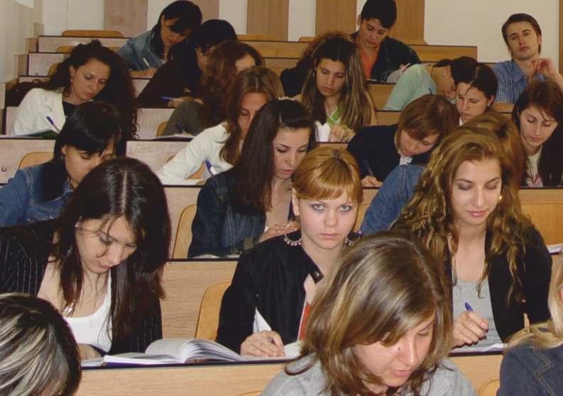 Facultatea de Economie și Administrarea Afacerilor Oferta educațională FINANŢE /ID Finanţe şi bănci română și engleză buget 77, taxă 123, ID 150 Finanţe şi bănci (Dr. Tr.