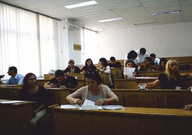 facultăților Universității din Craiova, printr-un plan de învățământ specific, distinct de cel al facultăților.