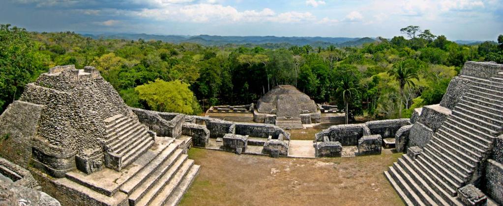 prefera ecoturismul, vestigii ale legendarei civilizatii Maya si pitoresti haciendas coloniale.