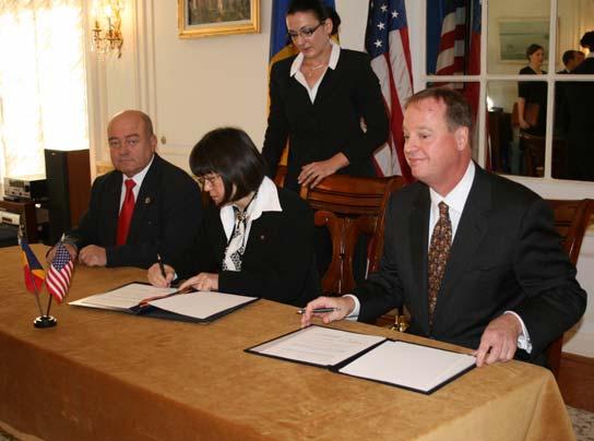 10.3.3 Cooperarea cu Statele Unite ale Americii A fost finalizat procesul legislativ în vederea denunţării Acordului de cooperare dintre Guvernul României şi Guvernul Statelor Unite ale Americii
