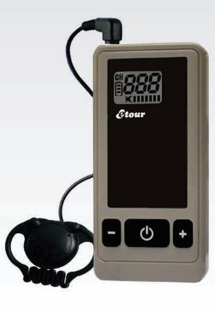 TM200-T Emitator portabil SPECIFICATII TEHNICE Banda frecventa: 500-952 MHz Sursa microfon -extern Butoane +&- selectie canal si volum Baterie - Li-Polimer (1300 mah / 3.