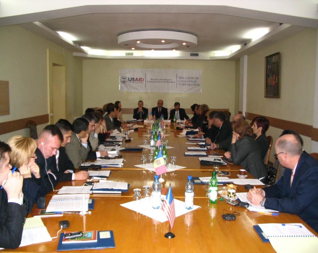 PAGINA 2 EDIŢIA 1 Judecătoriile din Moldova sunt gata pentru schimbări esenţiale Pe 14 septembrie 2007 a fost lansat un program inovator axat pe consolidarea sistemului judiciar din Republica Moldova