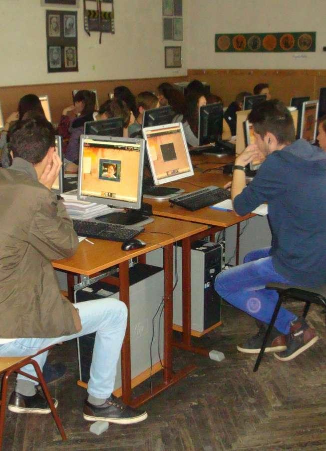 Intervenţia Elevii din grupul de intervenţie ASPIRĂ au participat în laboratoarele de informatică la 5