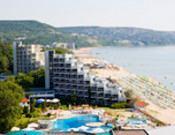 Hotel Slavuna 3* 32 EUR all inclusive Localizare: este situat pe plaja, la 800 m de centrul statiunii.