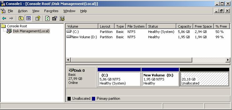 Administrarea discurilor Pregătirea discurilor La instalarea unui nou hard disk sistemul de operare Windows Server 2003 îl recunoaşte şi configurează ca disc de bază (basic disk).