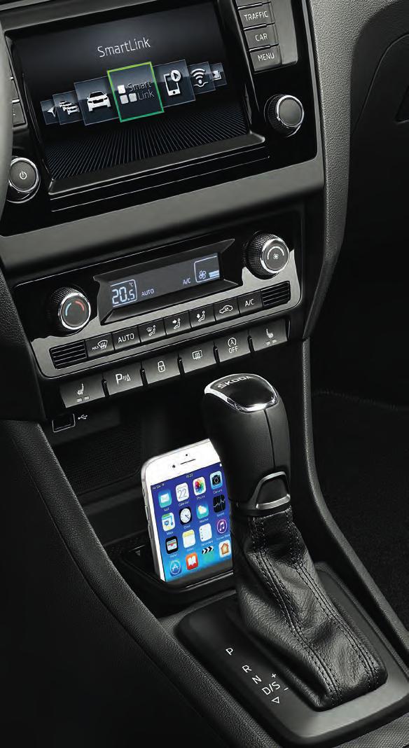 SmartlInk+ Cu sistemul SmartLink+ (pachet ŠKODA pentru conectivitate, care suportă MirrorLink, Apple CarPlay și Android Auto), sistemul de infotainment al mașinii îi permite șoferului să folosească