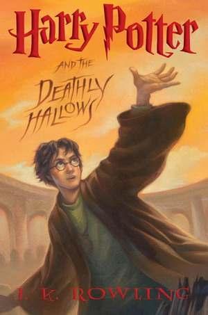 Snape (pe care îl informase Filch). Ascunzându-se iar într-o încăpere apropiată, Harry dă peste Oglinda Erised (joc de cuvinte, care ar putea fi în limba română EŃnirod), în care îşi vede părinńii.
