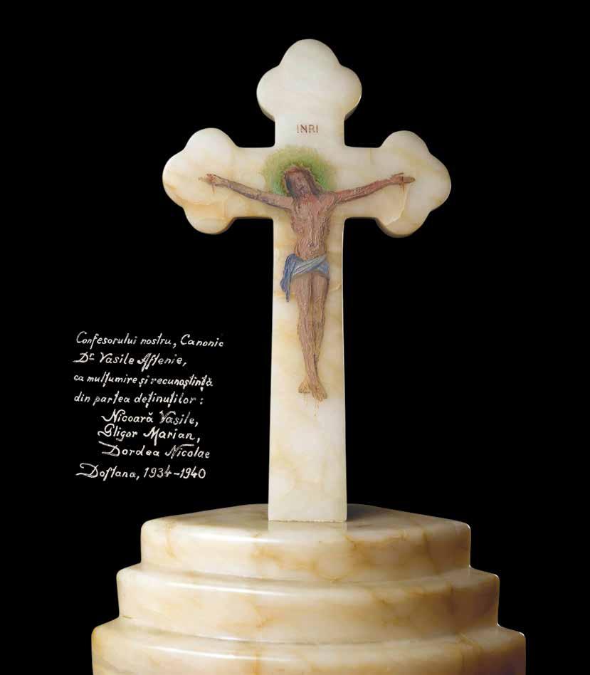 Cruce de marmură primită de Vasile Aftenie în semn de respect de
