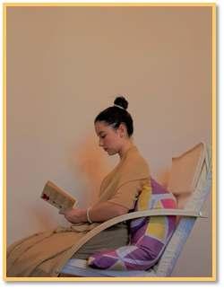 Fată tânără citind sau Cititoarea este o pictură realizată în ulei din secolul al XVIIIlea.