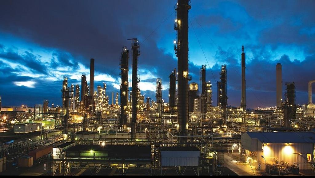 Petroleum Processing and Petrochemistry (în engleză) Oportunități de carieră: Inginer tehnolog în rafinării și combinate petrochimice din țară și din străinătate Inginer tehnolog în institute de