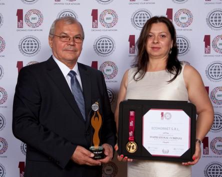 Iuliean Hornet a fost onorat de catre World Confederation of Businesses (WORLDCOB) cu unul dintre cele mai importante premii de afaceri din lume THE BIZZ 2015 Aceasta distinctie a