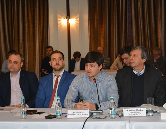 i Viorel Furdui, director executiv CALM: Descentralizarea sufocă orice inițiativă la nivel local De mulți ani vorbim despre faptul că în R. Moldova există două dimensiuni - Chișinău și restul țării.
