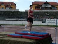 plt. Paul Ifrim şi se încheie cu proba de 4x100 m, al cărei erou a fost acelaşi el.plt. Ifrim de la Alba Iulia, el reuşind să ridice galeria albaiuliană în picioare.