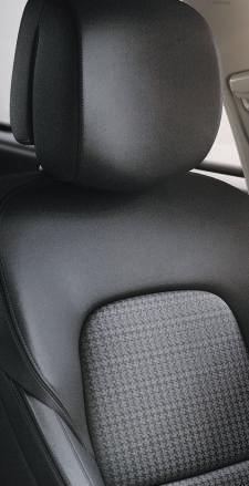 Airbaguri laterale de tip cortină față și spate Airbag pasager deconectabil Centuri de siguranță pentru locurile din față reglabile pe înălțime Semnal de avertizare pentru necuplarea centurilor de