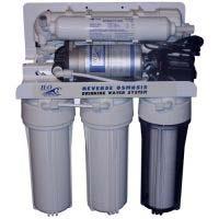 Statii de purificare montaj in masca de la chiuveta de la bucatarie Statie de filtrare - cu pompa - Capacitate 10-12 litri/ora Componenta : 1.