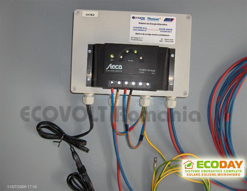 Controlerul solar PRS00 monitorizeaza starea de incarcare a bateriei de acumulatori si controleaza procesul de incarcare si conectare/deconectare asarcinii de curent continuu direct conectata la el.