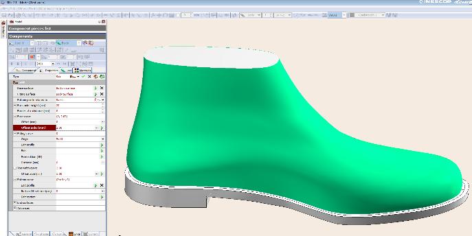 To finish the definition of the sole, edit the following curves: - Base curve: Offset side 2 ; Offset 0.