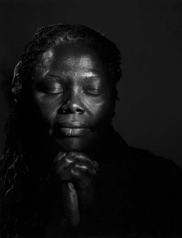 Wangari Maathai Kenya Trebuie sã treci la acþiune. Trebuie sã te informezi. Eºti îndreptãþit sã întrebi, eºti îndreptãþit sã afli. Ai toate drepturile sã controlezi direcþia vieþii tale.